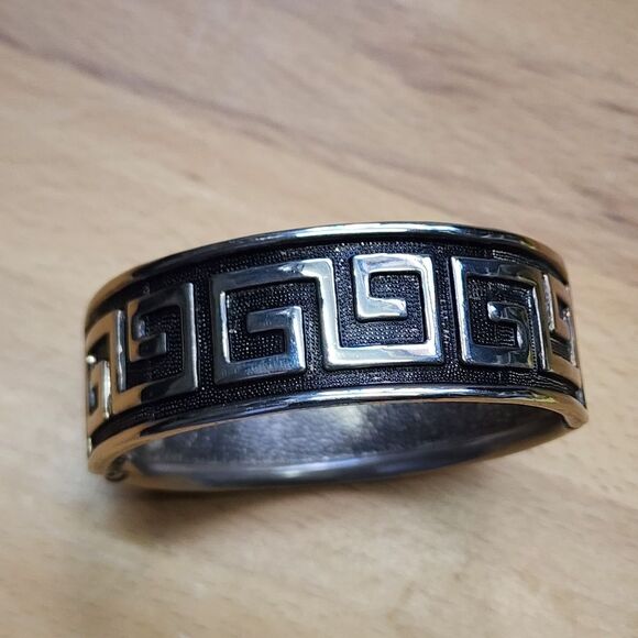 Silver & Black Hinged Bangle  Bracelet - Picture 1 of 3